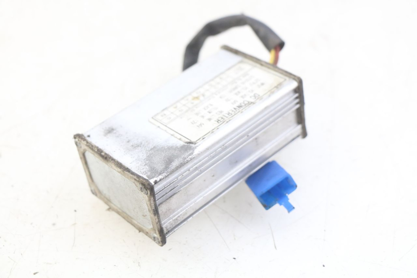 photo de REGULATEUR CHARGE RED ELECTRIC RED E PRO 1 (2017 - 2019) - Gros plan technique