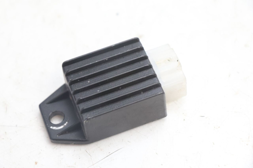 photo de REGULATEUR CHARGE LAZIO RENO 50 (2016 - 2021) - Détail de la pièce