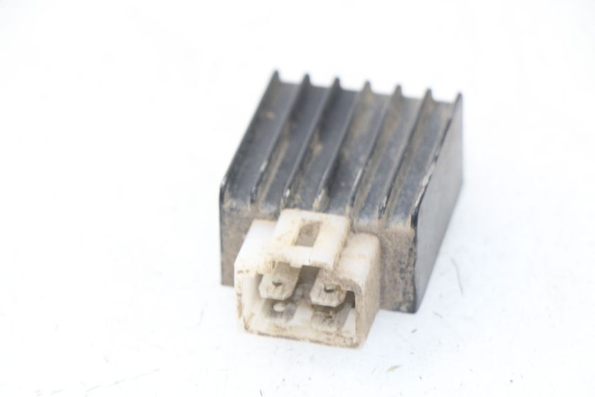 photo de REGULATEUR CHARGE APOLLO RFZ 150 - Détail de la pièce