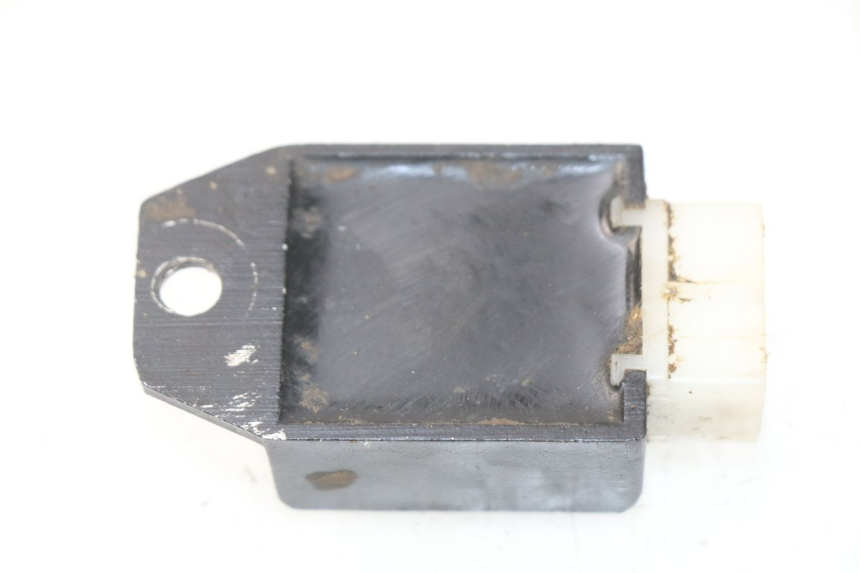 photo de REGULATEUR CHARGE APOLLO RFZ 150 - Zoom état d’usage