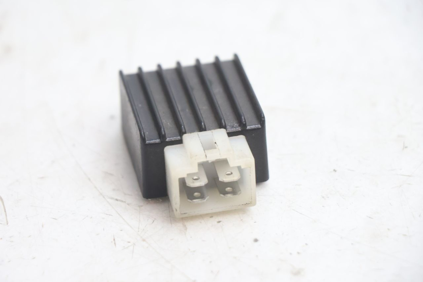 photo de REGULATEUR CHARGE TNT MOTOR ROMA 10' 2T 50 (2011 - 2018) - Zoom état d’usage