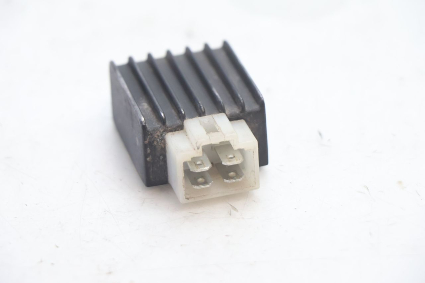photo de REGULATEUR CHARGE TNT MOTOR ROMA 10' 2T 50 (2011 - 2018) - Zoom état d’usage