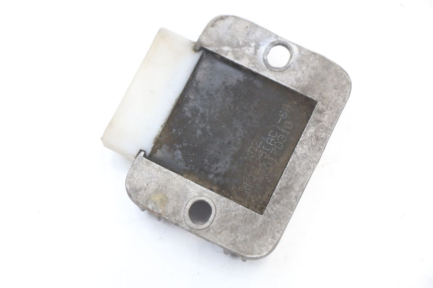 photo de REGULATEUR CHARGE TNT MOTOR ROMA 10' 4T 50 (2007 - 2018) - Autre angle de vue