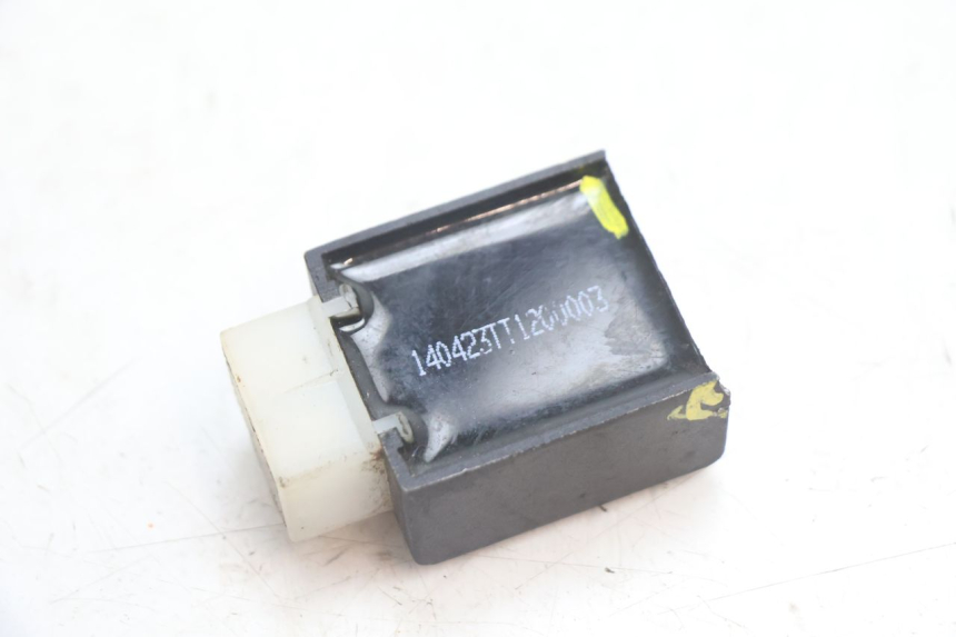 photo de REGULATEUR CHARGE TNT MOTOR ROMA 12' 2T 50 (2007 - 2018) - Gros plan technique