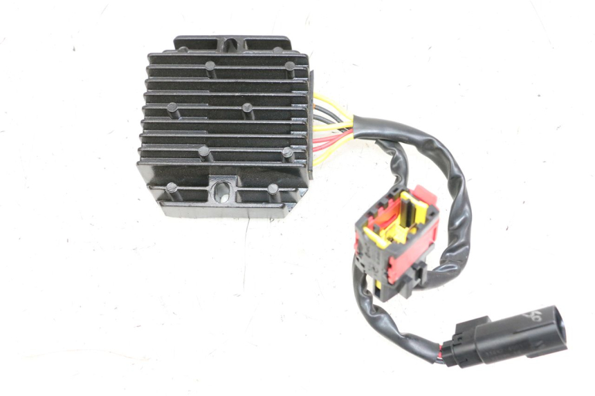 photo de REGULATEUR CHARGE ROYAL ENFIELD CONTINENTAL GT 650 (2019 - 2024) - Pièce contrôlée
