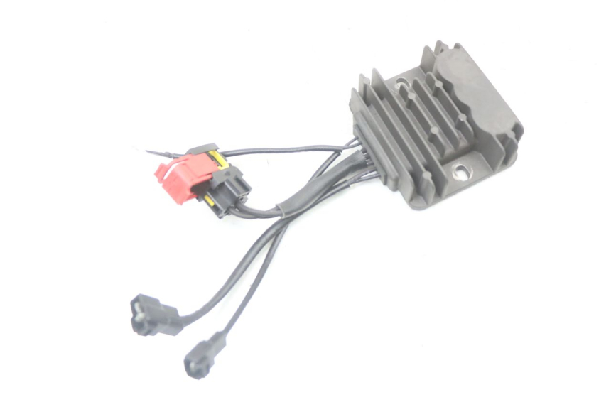 photo de REGULATEUR CHARGE ROYAL ENFIELD SCRAM 411 (2022 - 2024) - Détail de la pièce