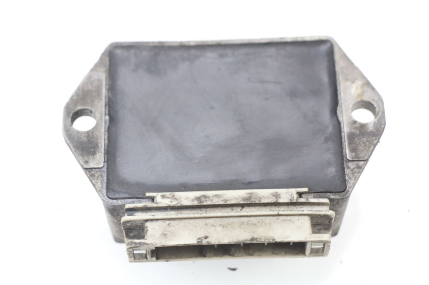 photo de REGULATEUR CHARGE APRILIA RS AF-1 125 (1990 - 1993) - Zoom état d’usage