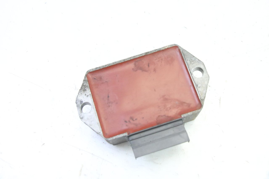 photo de REGULATEUR CHARGE GILERA RUNNER SL 50 (2006 - 2009) - Autre angle de vue