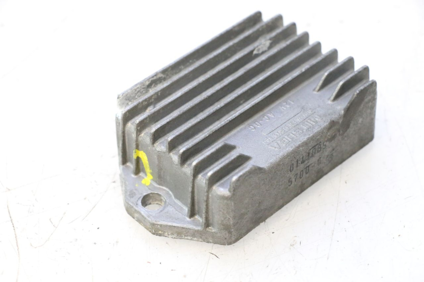 photo de REGULATEUR CHARGE GILERA RUNNER SP 50 (2002 - 2004) - Autre angle de vue