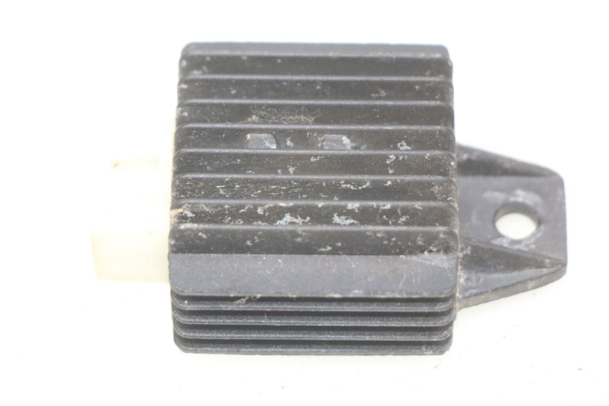 photo de REGULATEUR CHARGE KEEWAY RY6 2T 50 (2011 - 2019) - Vue principale