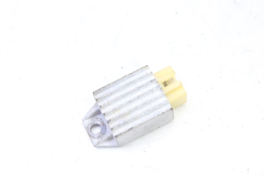 photo de REGULATEUR CHARGE HYTRACK S 150 (2003 - 2011) - Détail de la pièce