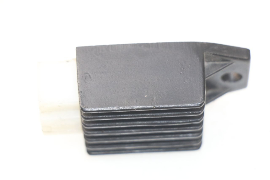 photo de RÉGULATEUR DE CHARGE JM MOTORS SANTANA 50 (2014 - 2023) - Autre angle de vue