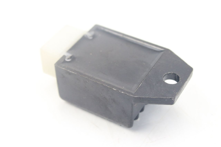 photo de RÉGULATEUR DE CHARGE JM MOTORS SANTANA 50 (2014 - 2023) - Détail de la pièce