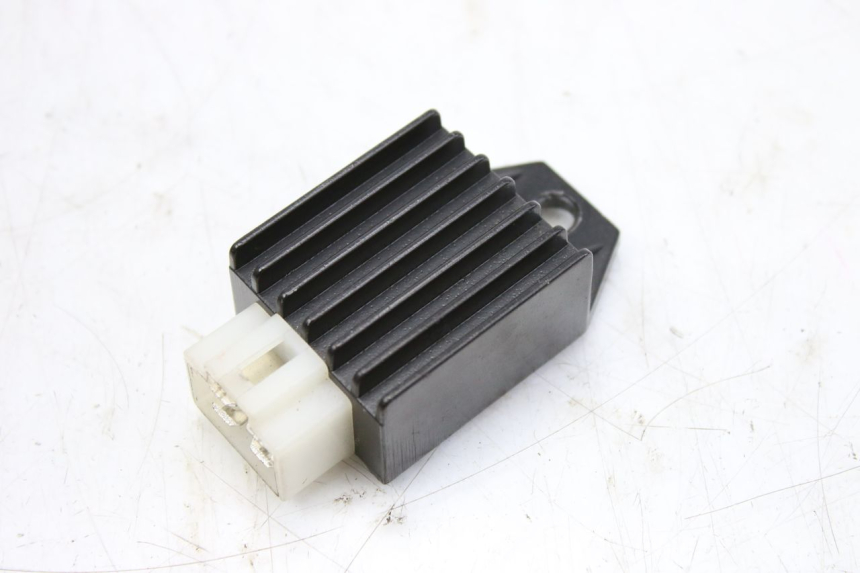 photo de RÉGULATEUR DE CHARGE JM MOTORS SANTANA 50 (2014 - 2023) - Vue principale