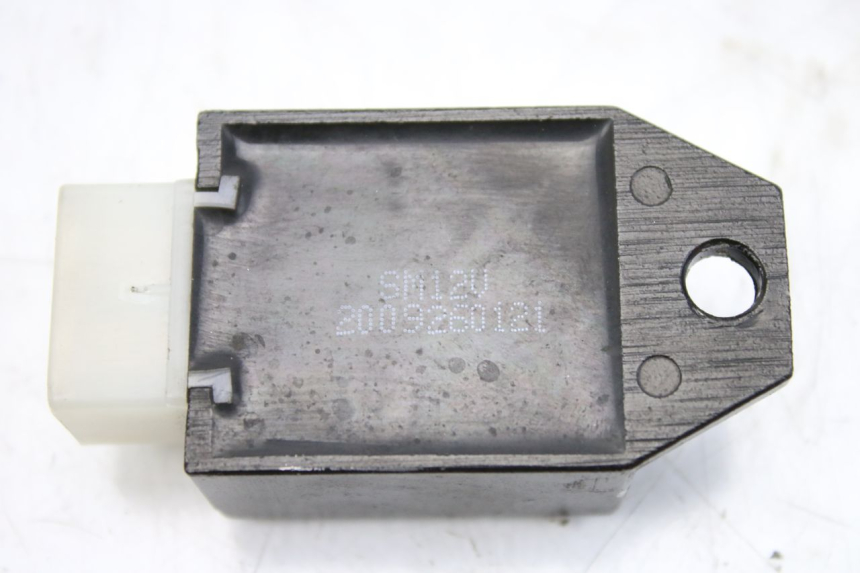 photo de RÉGULATEUR DE CHARGE JM MOTORS SANTANA 50 (2014 - 2023) - Autre angle de vue