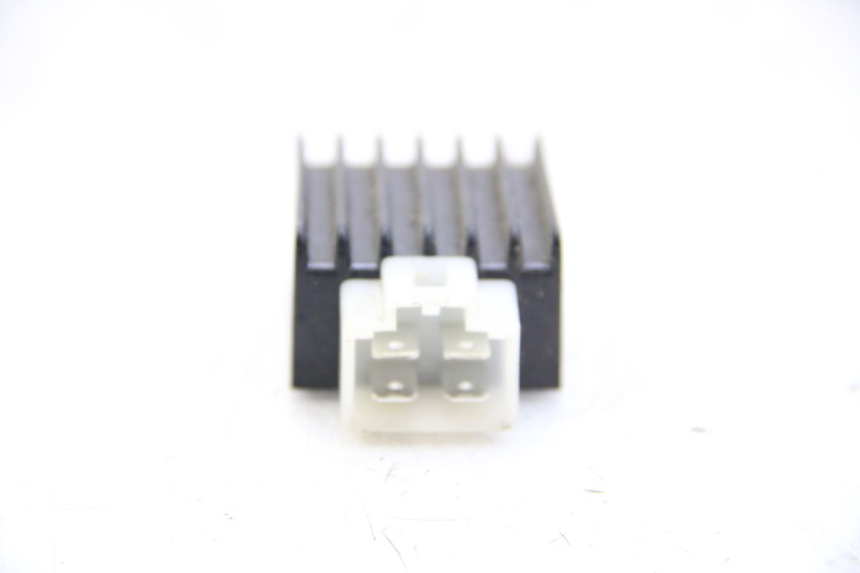 photo de RÉGULATEUR DE CHARGE JM MOTORS SANTANA 50 (2014 - 2023) - Zoom état d’usage