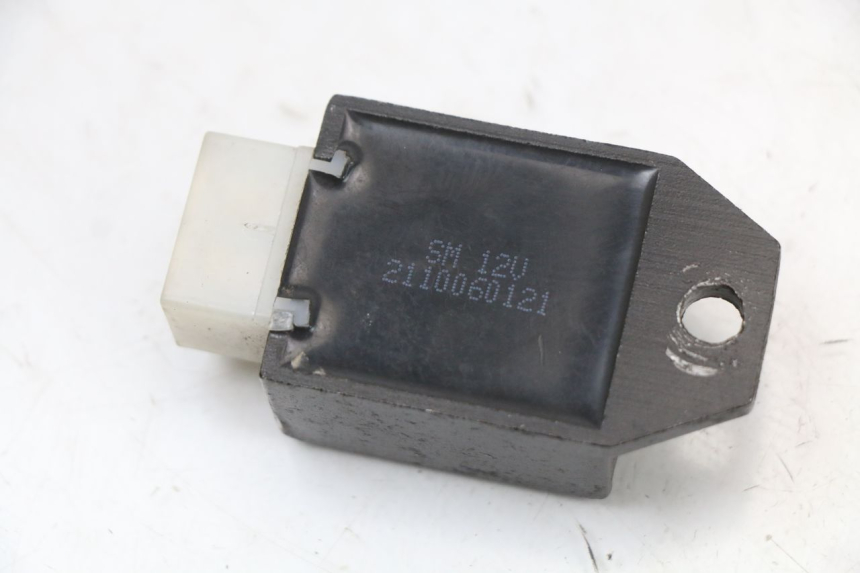 photo de RÉGULATEUR DE CHARGE JM MOTORS SANTANA 50 (2014 - 2023) - Autre angle de vue