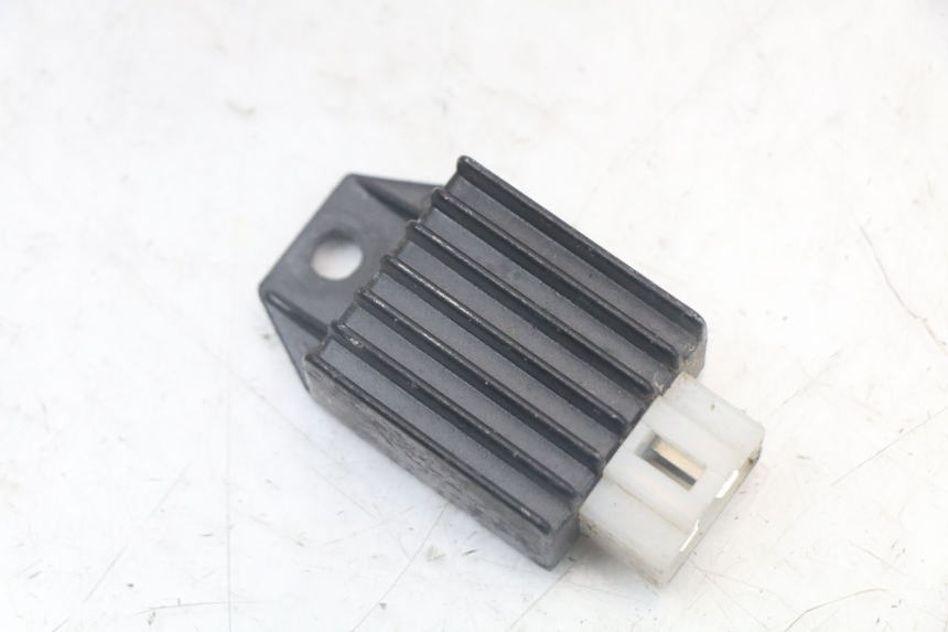 photo de RÉGULATEUR DE CHARGE JM MOTORS SANTANA 50 (2014 - 2023) - Vue principale