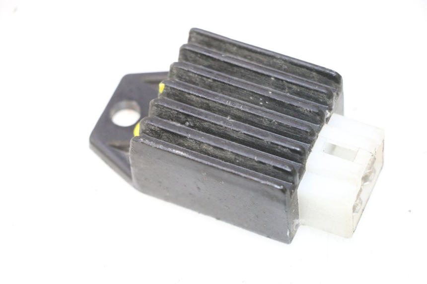 photo de RÉGULATEUR DE CHARGE JM MOTORS SANTANA 50 (2014 - 2023) - Vue principale