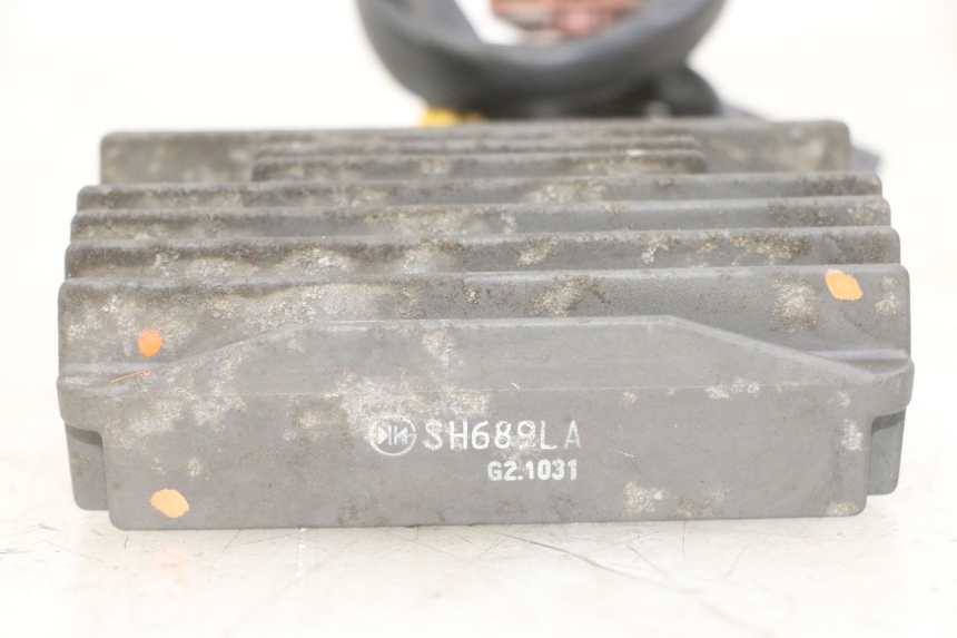 photo de REGULATEUR CHARGE PEUGEOT SATELIS 125 (2013 - 2018) - Détail de la pièce