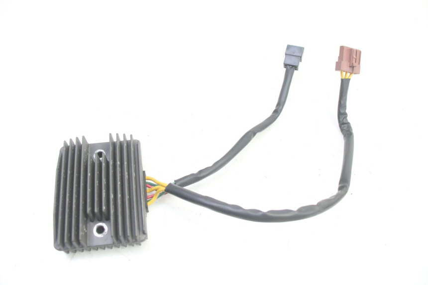 photo de REGULATEUR CHARGE PEUGEOT SATELIS 250 (2006 - 2012) - Vue principale