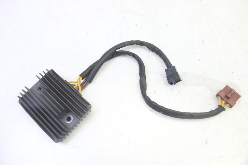photo de REGULATEUR CHARGE PEUGEOT SATELIS 125 (2010 - 2012) - Vue principale