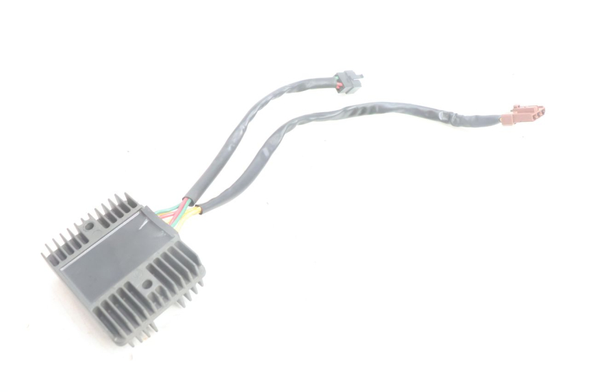 photo de REGULATEUR CHARGE PEUGEOT SATELIS 125 (2006 - 2009) - Autre angle de vue