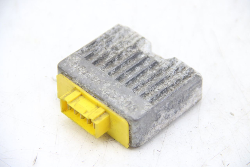 photo de REGULATEUR CHARGE APRILIA SCARABEO 4T 50 (2009 - 2017) - Vue principale