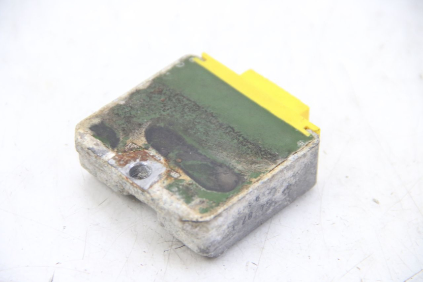 photo de REGULATEUR CHARGE APRILIA SCARABEO 4T 50 (2009 - 2017) - Zoom état d’usage