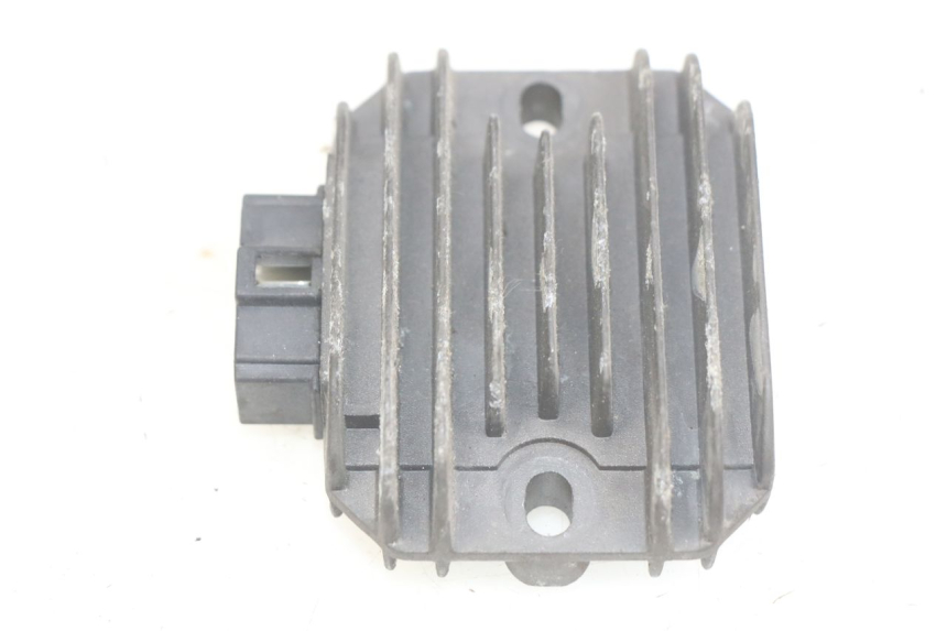 photo de RÉGULATEUR DE CHARGE APRILIA SCARABEO LIGHT 125 (2007 - 2011) - Vue principale