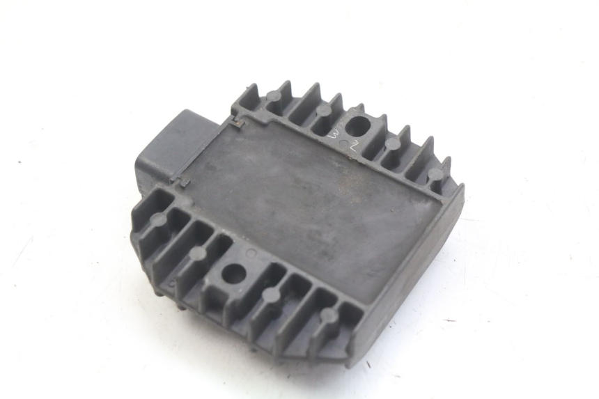 photo de REGULATEUR CHARGE MBK SKYCRUISER 125 (2006 - 2009) - Détail de la pièce