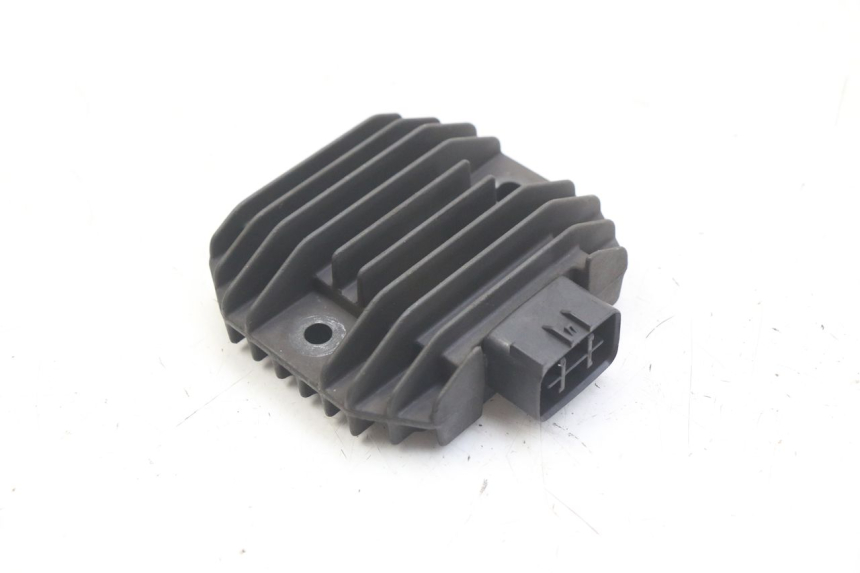 photo de REGULATEUR CHARGE MBK SKYCRUISER 125 (2006 - 2009) - Zoom état d’usage