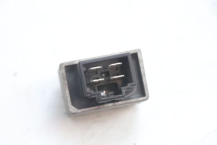 photo de REGULATEUR CHARGE PEUGEOT SPEEDFIGHT 2 AC 50 (2000 - 2009) - Autre angle de vue