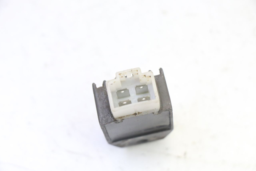 photo de REGULATEUR CHARGE PEUGEOT SPEEDFIGHT 3 AIR 50 (2009 - 2015) - Autre angle de vue