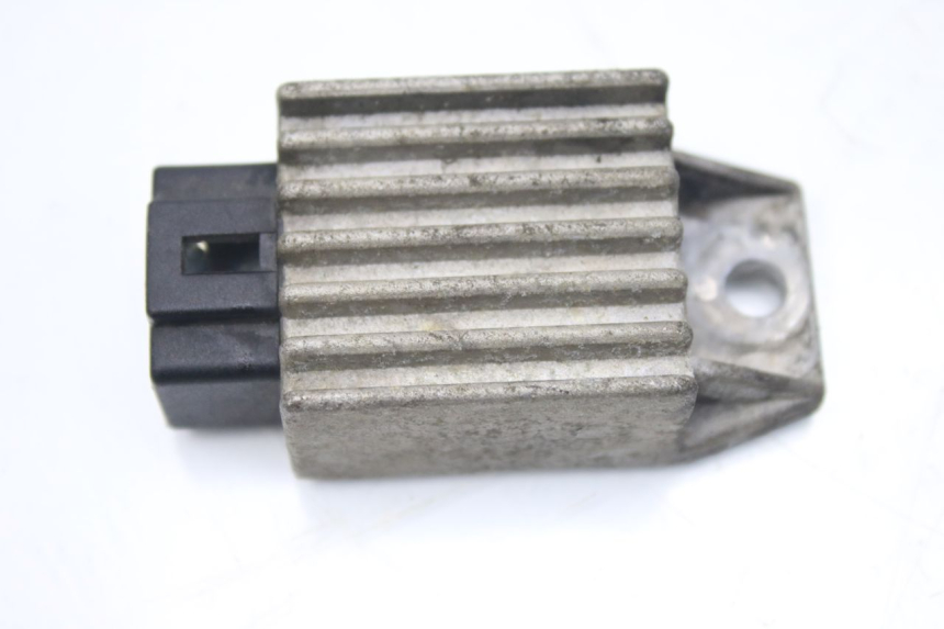 photo de REGULATEUR CHARGE PEUGEOT SPEEDFIGHT LC 50 (1996 - 2002) - Vue principale