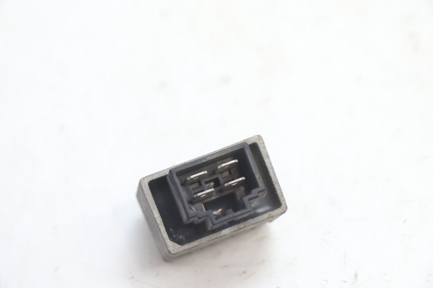 photo de REGULATEUR CHARGE PEUGEOT SPEEDFIGHT LC 50 (1996 - 2002) - Autre angle de vue
