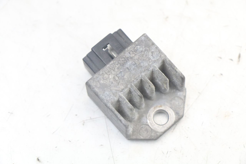 photo de REGULATEUR CHARGE PEUGEOT SPEEDFIGHT 100 (1997 - 2007) - Vue principale