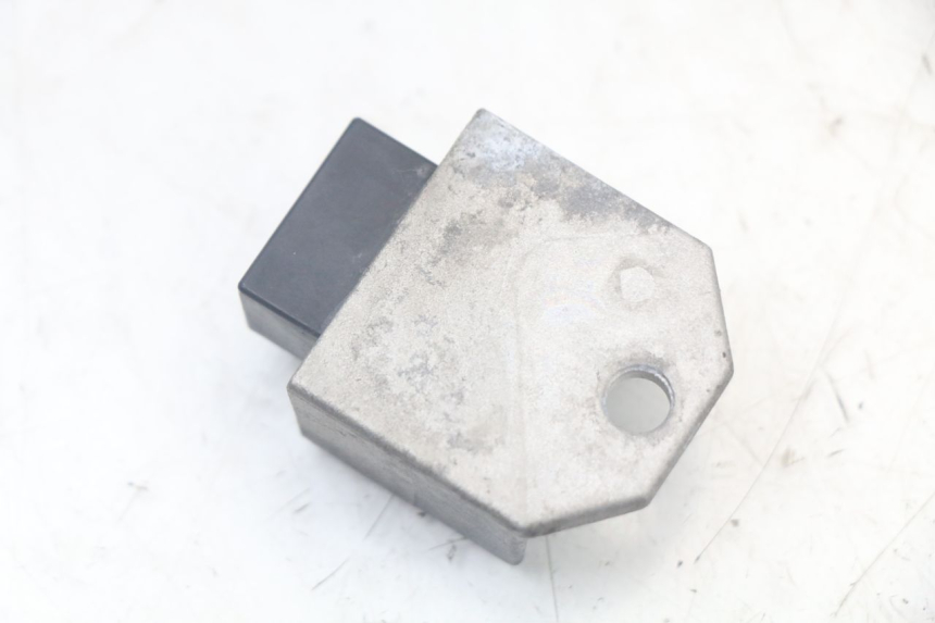 photo de REGULATEUR CHARGE PEUGEOT SPEEDFIGHT 100 (1997 - 2007) - Autre angle de vue