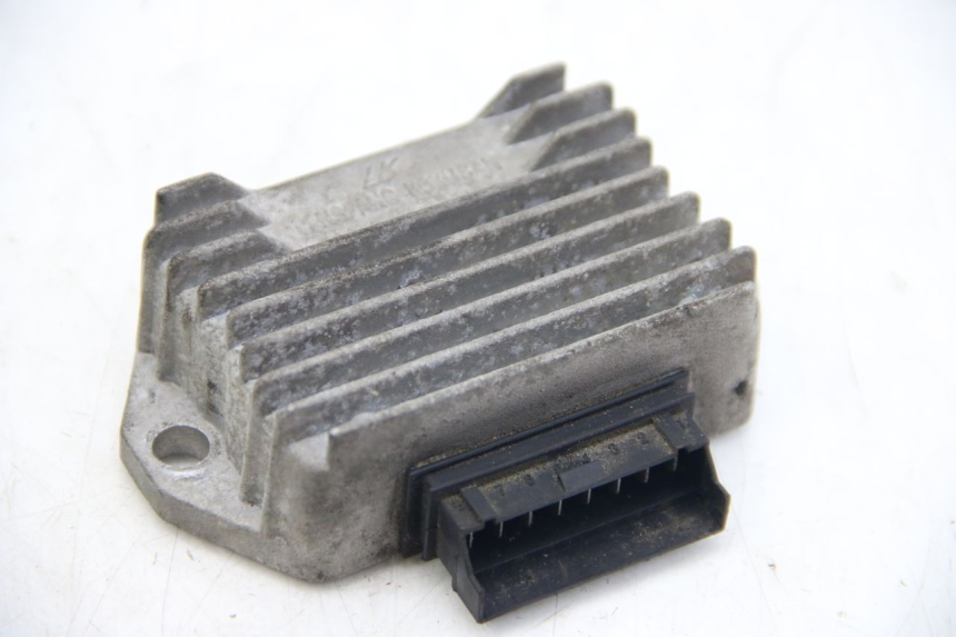 photo de REGULATEUR CHARGE APRILIA SR 2T 50 (2012 - 2017) - Vue principale