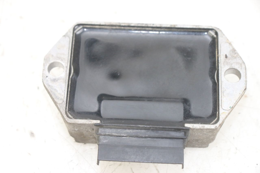 photo de REGULATEUR CHARGE APRILIA SR 2T 50 (2012 - 2017) - Détail de la pièce