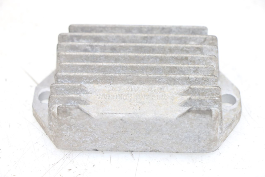 photo de REGULATEUR CHARGE APRILIA SR 2T 50 (2012 - 2017) - Zoom état d’usage