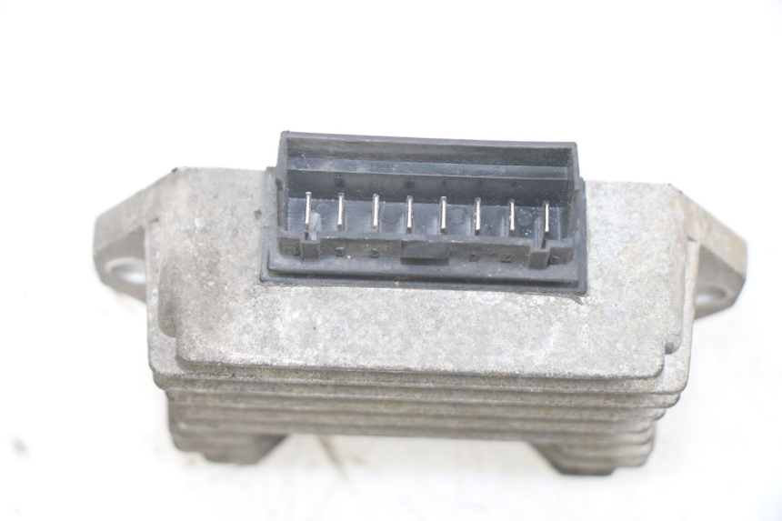 photo de REGULATEUR CHARGE APRILIA SR 2T 50 (2012 - 2017) - Autre angle de vue