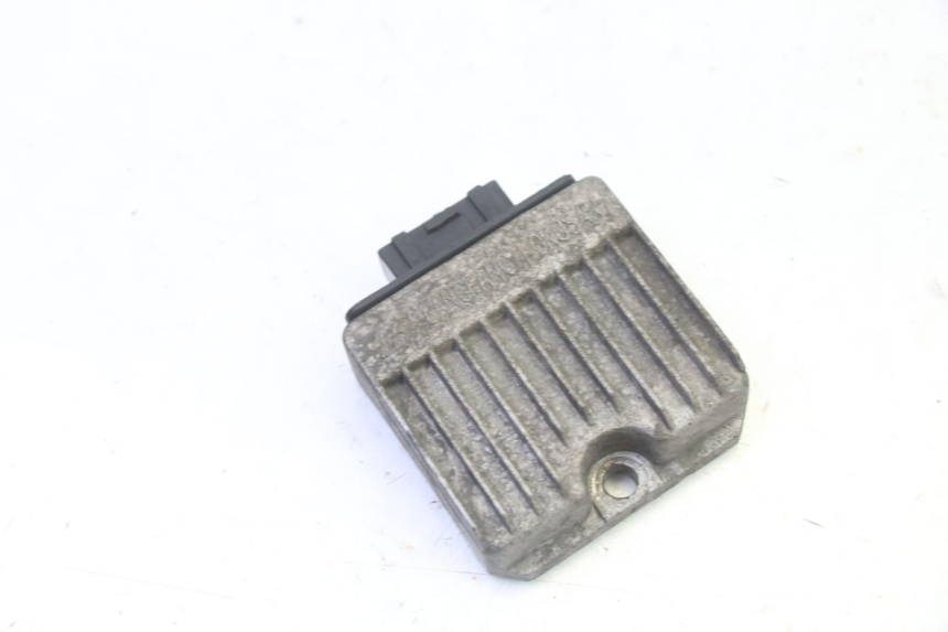 photo de REGULATEUR CHARGE APRILIA SR R 2T LC 50 (2018 - 2021) - Détail de la pièce