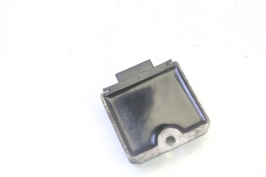 photo de REGULATEUR CHARGE APRILIA SR R 2T LC 50 (2018 - 2021) - Zoom état d’usage
