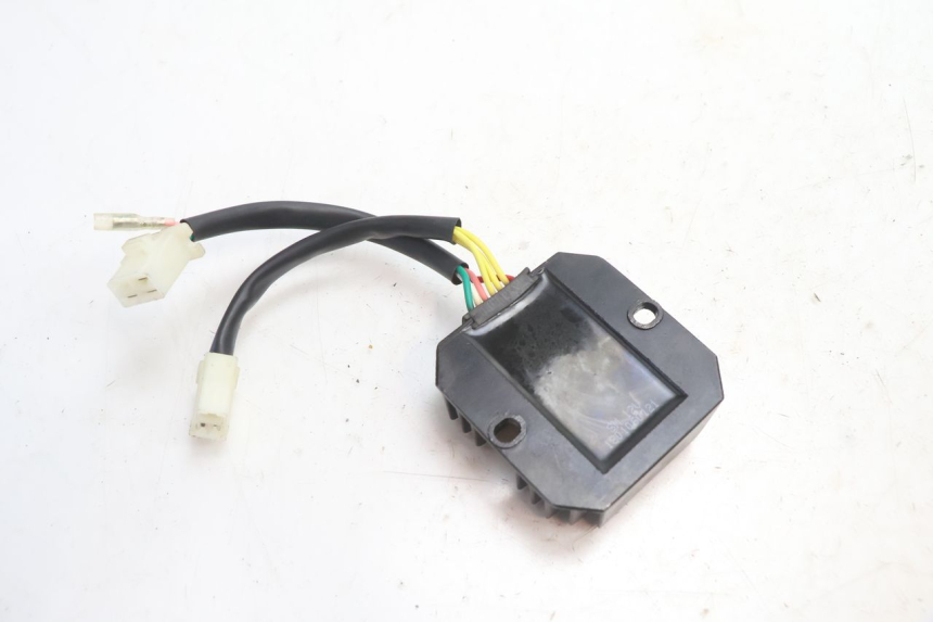 photo de REGULATEUR CHARGE VASTRO STREET S 50 (2016 - 2021) - Autre angle de vue