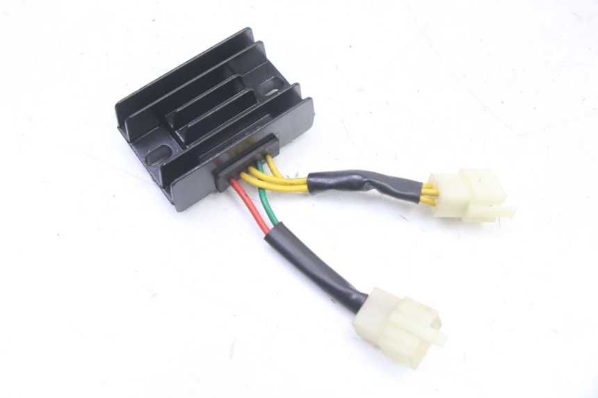 photo de REGULATEUR CHARGE PEUGEOT STREETZONE I 2T 50 (2018 - 2020) - Zoom état d’usage