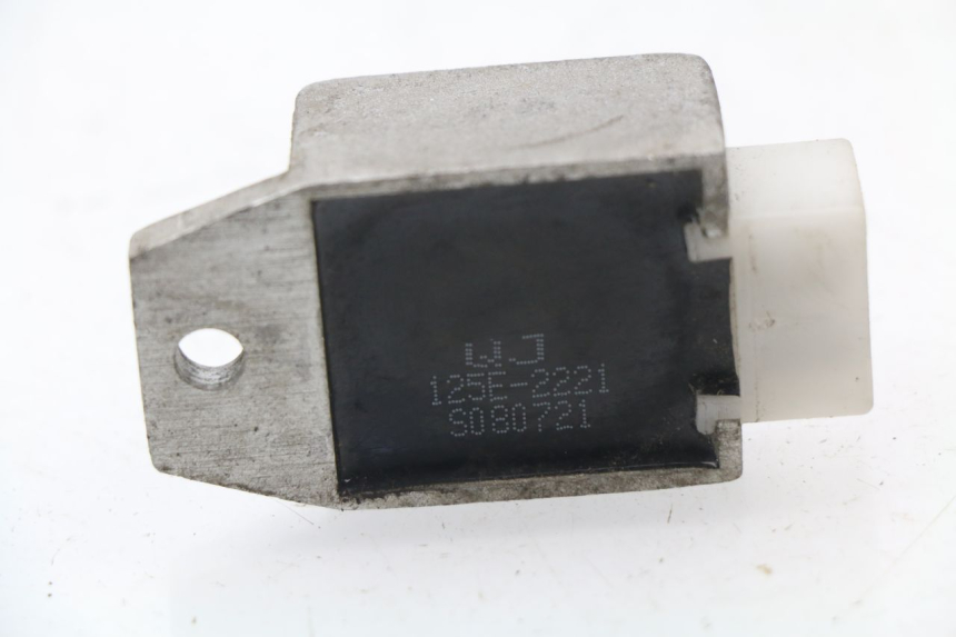 photo de REGULATEUR CHARGE TNT MOTOR STRIKE 50 (2008 - 2010) - Détail de la pièce