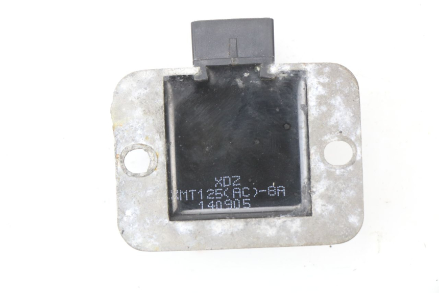 photo de REGULATEUR CHARGE JM MOTORS SUNNY 50 (2017 - 2020) - Détail de la pièce