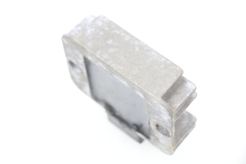 photo de REGULATEUR CHARGE JM MOTORS SUNNY 50 (2017 - 2020) - Zoom état d’usage