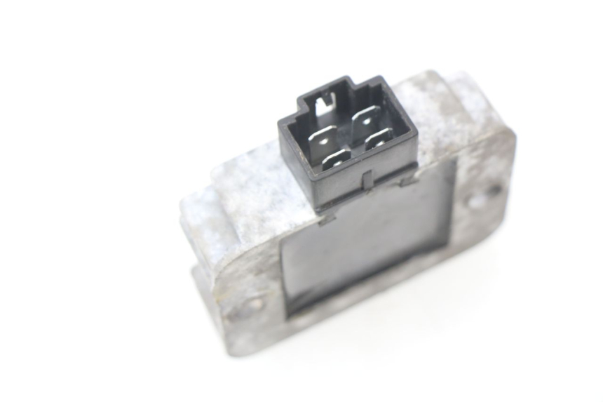 photo de REGULATEUR CHARGE JM MOTORS SUNNY 50 (2017 - 2020) - Autre angle de vue